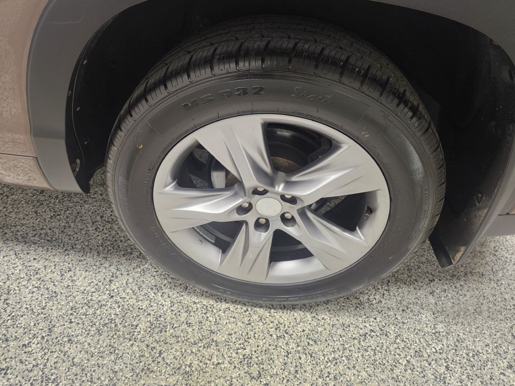 2018 Toyota Highlander Image 8