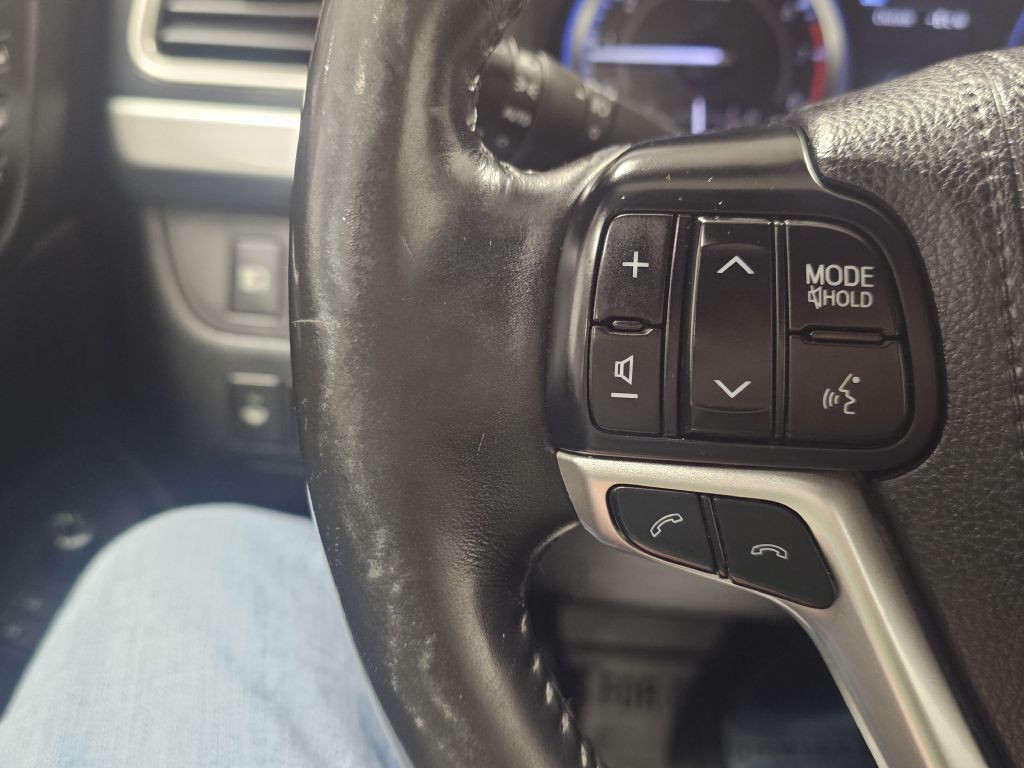 2018 Toyota Highlander Image 20