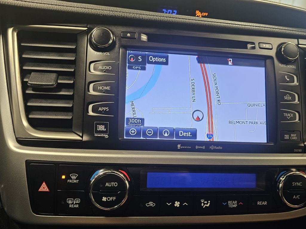 2018 Toyota Highlander Image 25