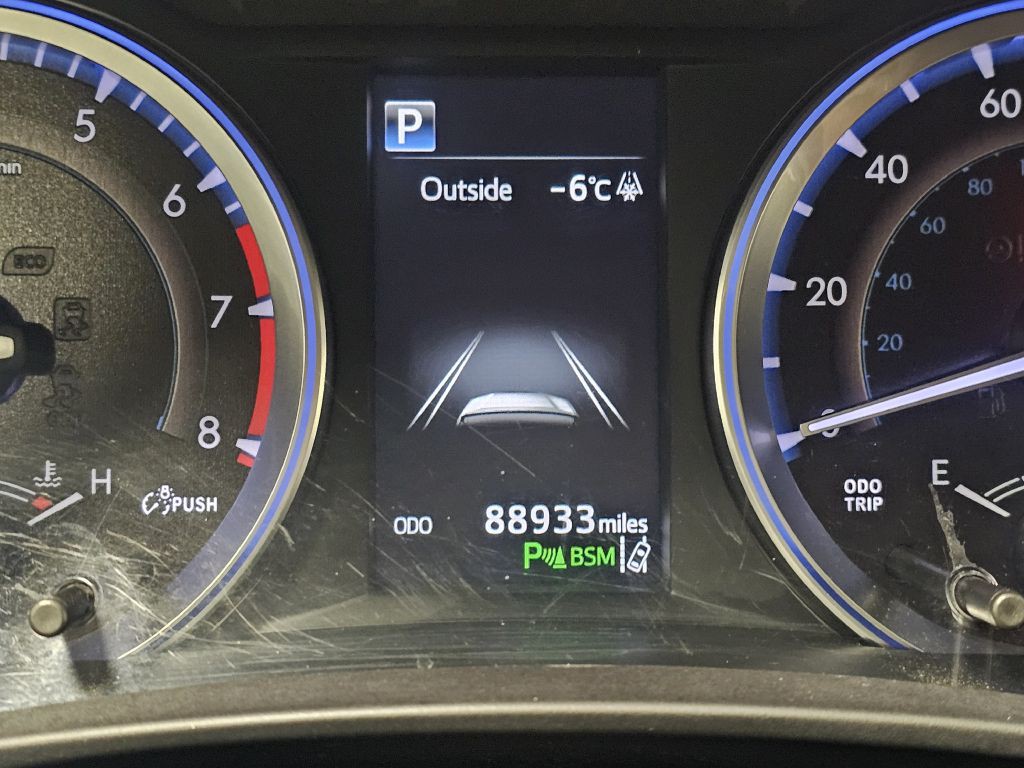 2018 Toyota Highlander Image 28