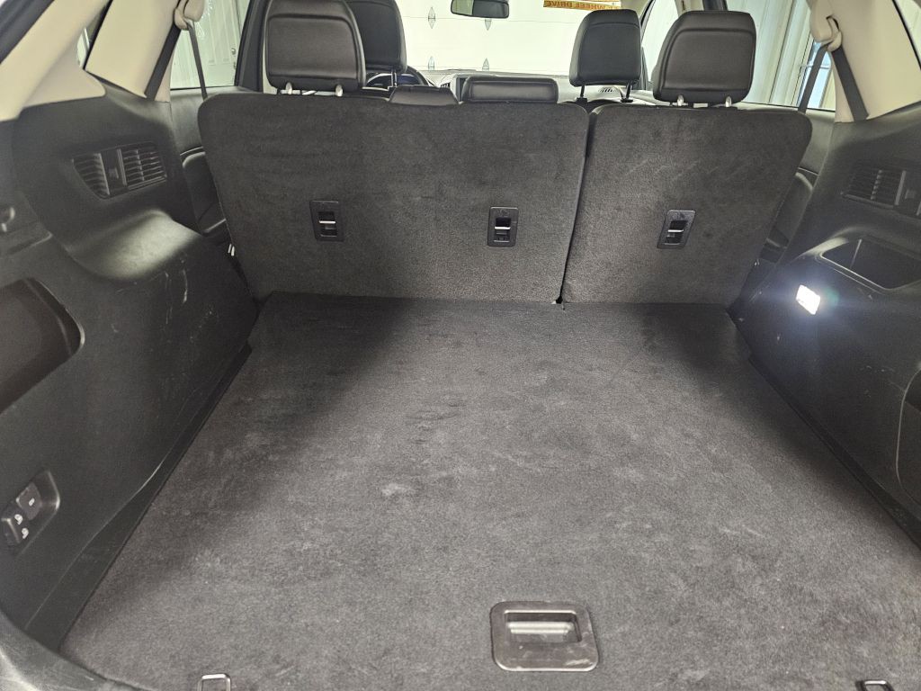 2022 Ford Edge Image 12