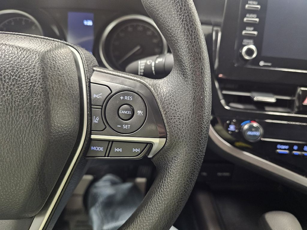 2024 Toyota Camry Image 19