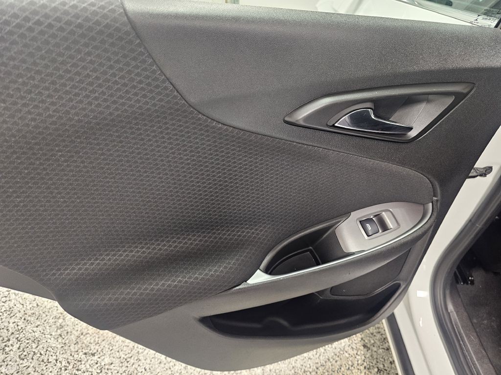 2023 Chevrolet Malibu Image 10