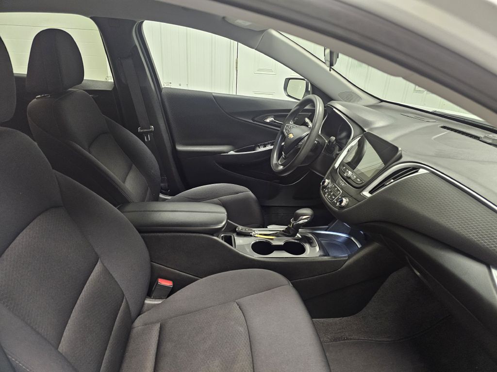 2023 Chevrolet Malibu Image 16