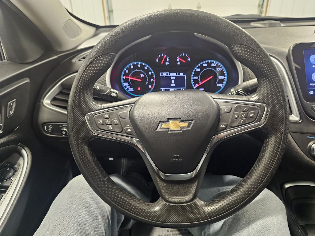 2023 Chevrolet Malibu Image 17