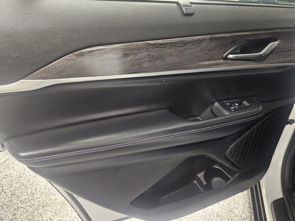 2024 Jeep Grand Cherokee Image 11