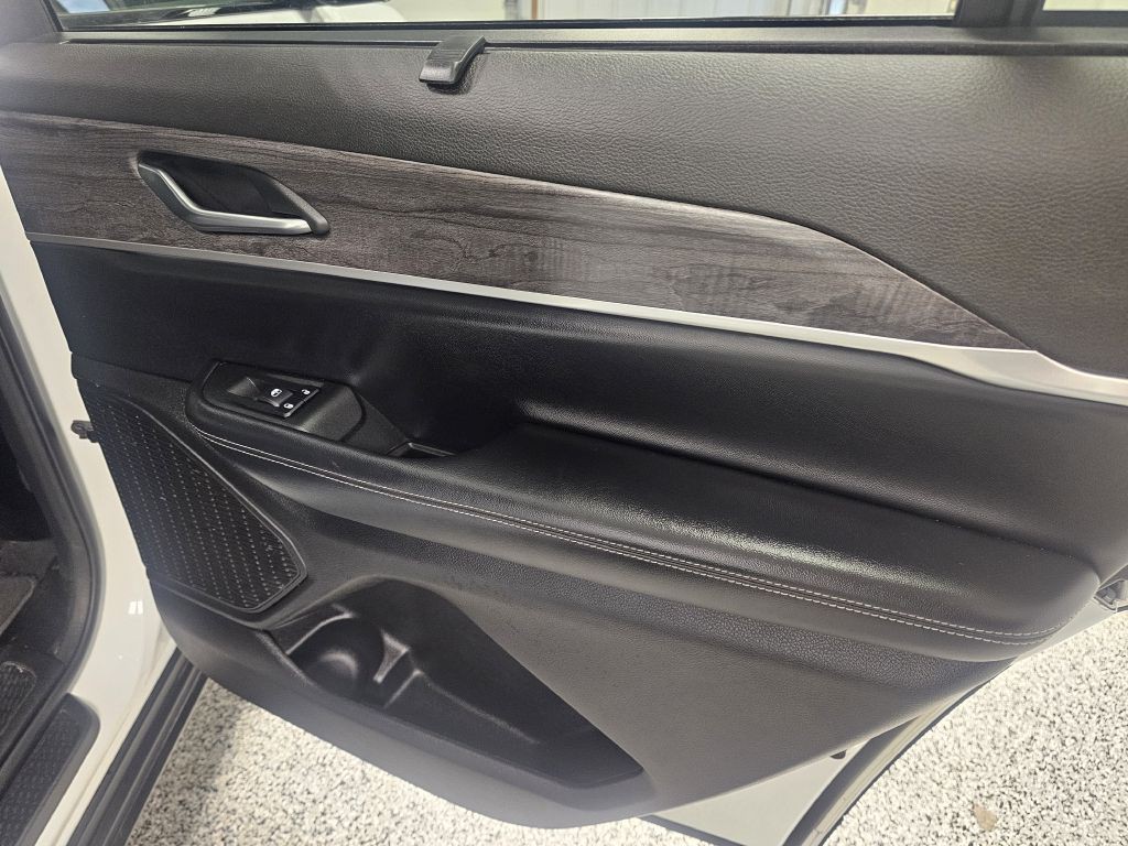 2024 Jeep Grand Cherokee Image 15