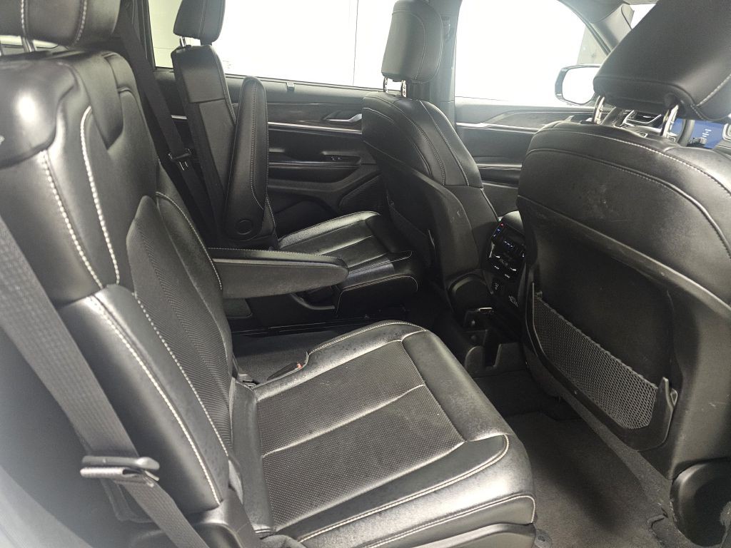 2024 Jeep Grand Cherokee Image 16