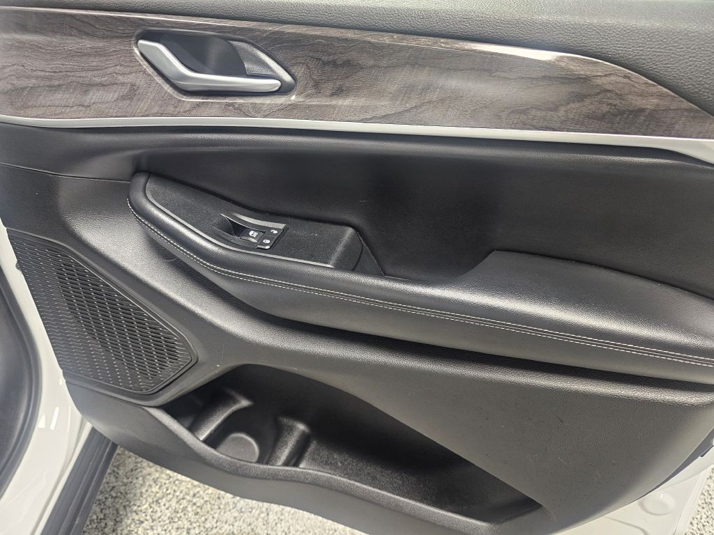 2024 Jeep Grand Cherokee Image 17