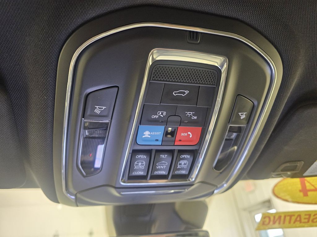 2024 Jeep Grand Cherokee Image 23