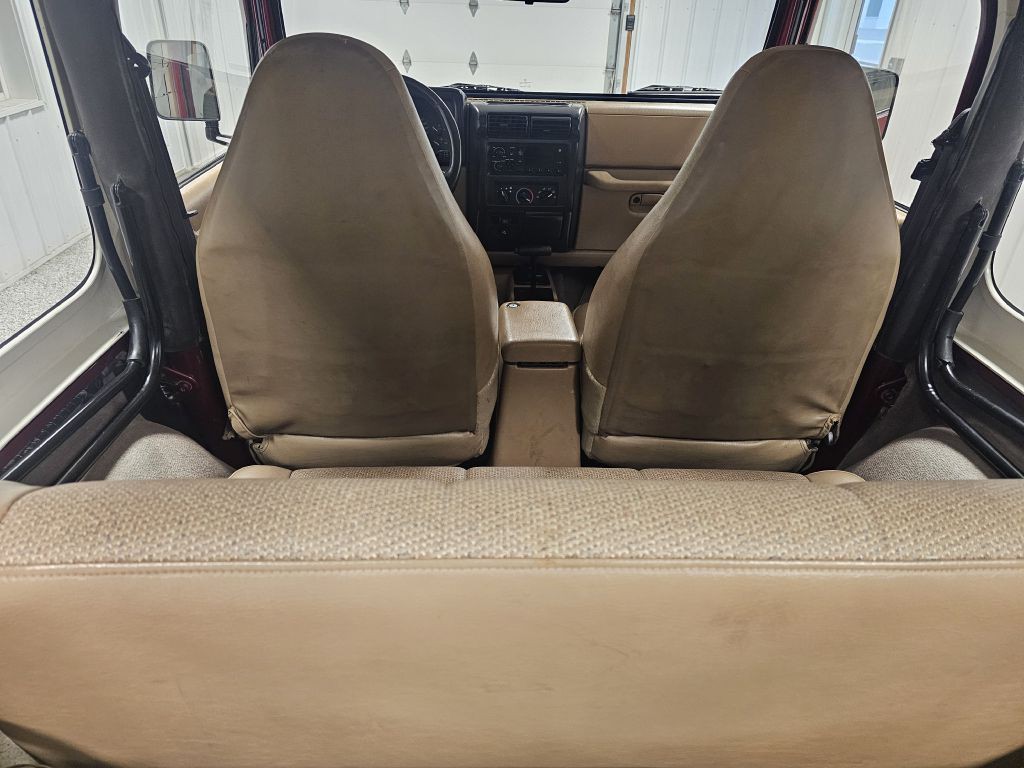 1999 Jeep Wrangler Image 11