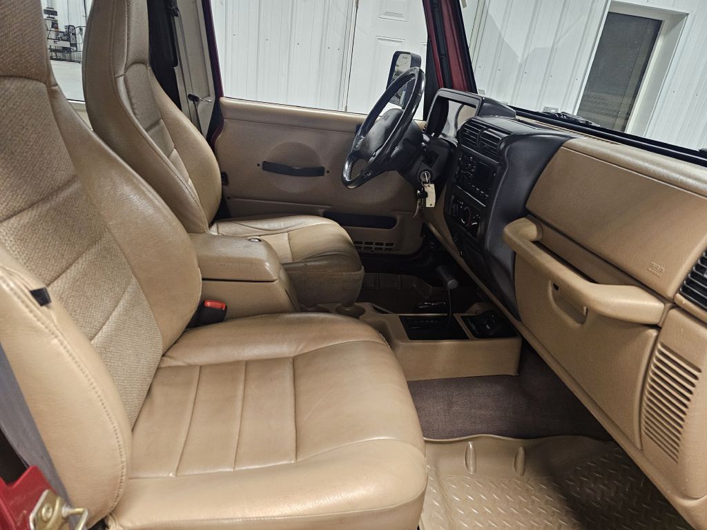 1999 Jeep Wrangler Image 13