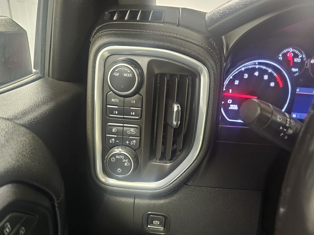2021 Chevrolet Silverado 1500 Image 17