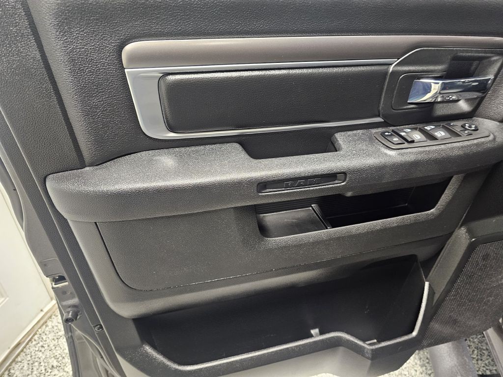 2022 RAM 1500 Image 8