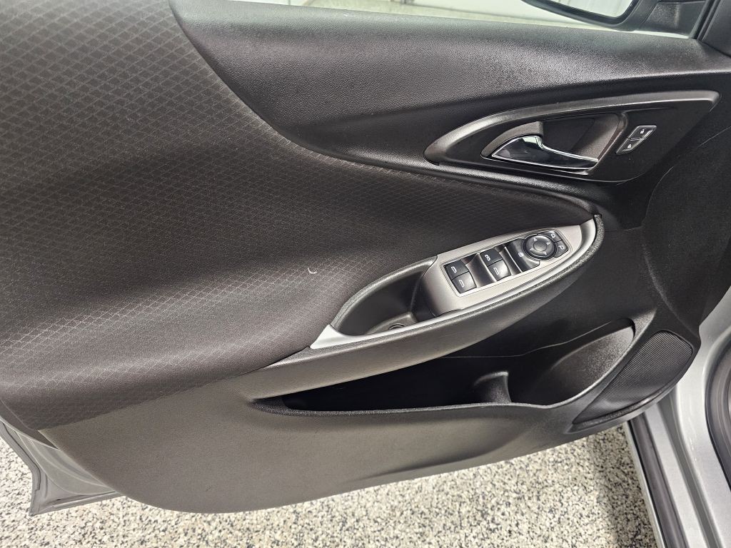 2024 Chevrolet Malibu Image 9