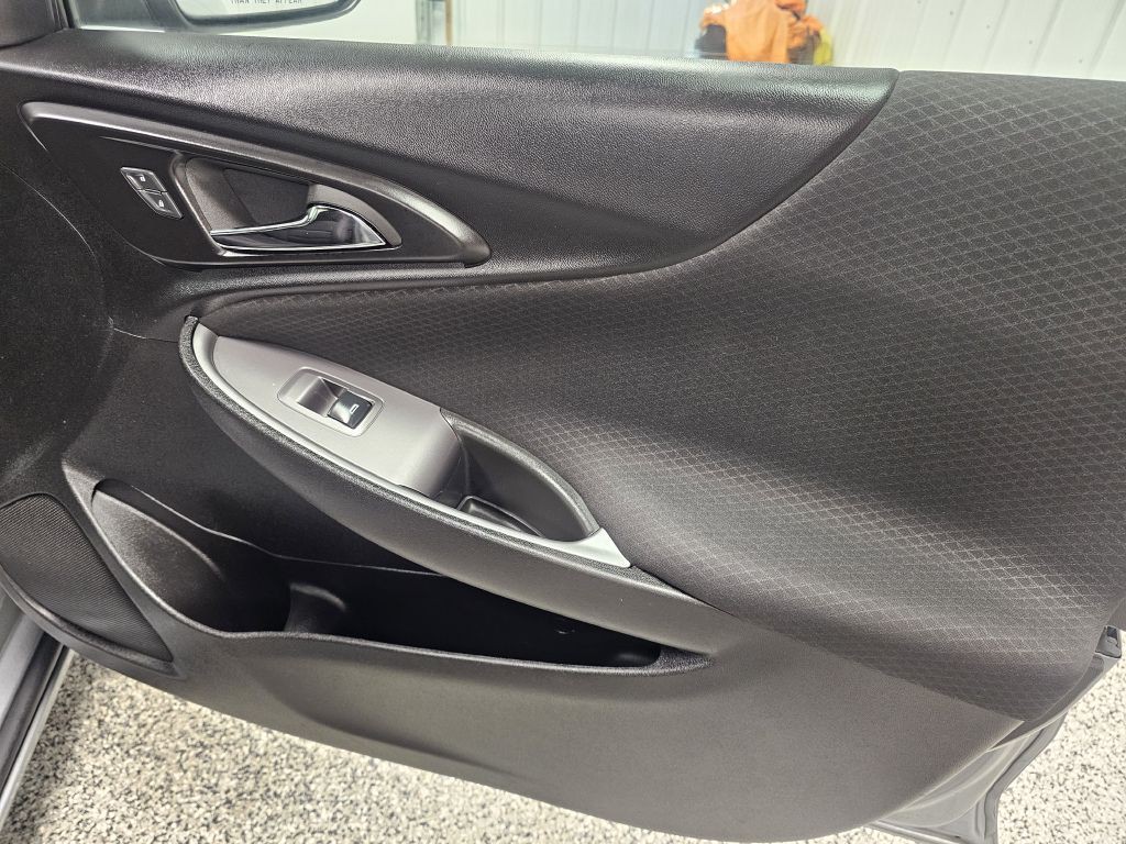 2024 Chevrolet Malibu Image 16