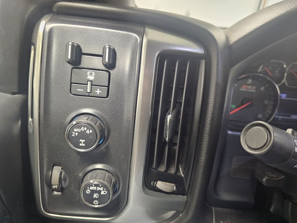 2018 Chevrolet Silverado 1500 Image 16