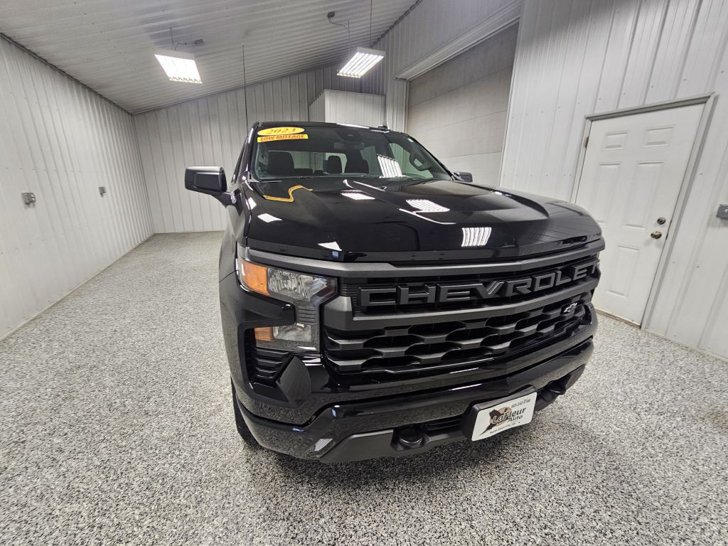 2023 Chevrolet Silverado 1500 Image 3