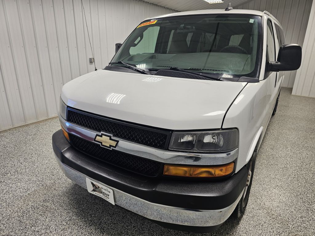 2018 Chevrolet Express Image 4