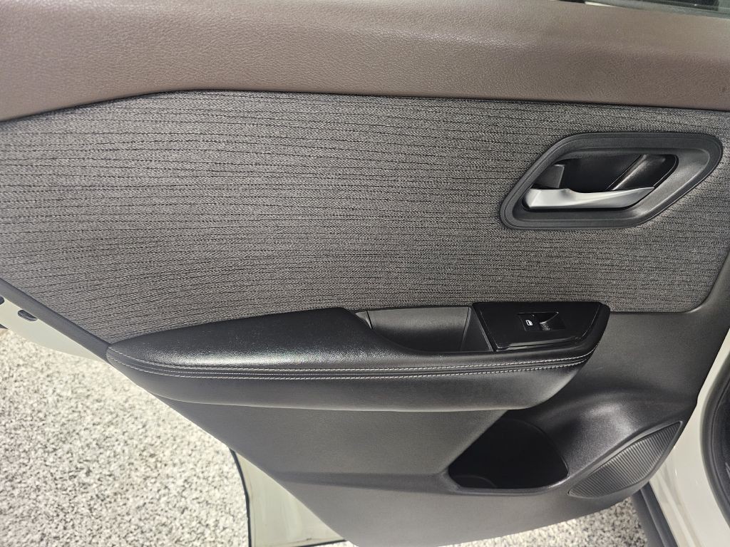 2023 Nissan Rogue Image 10