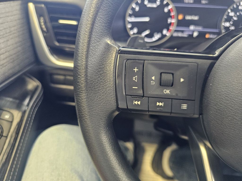 2023 Nissan Rogue Image 18