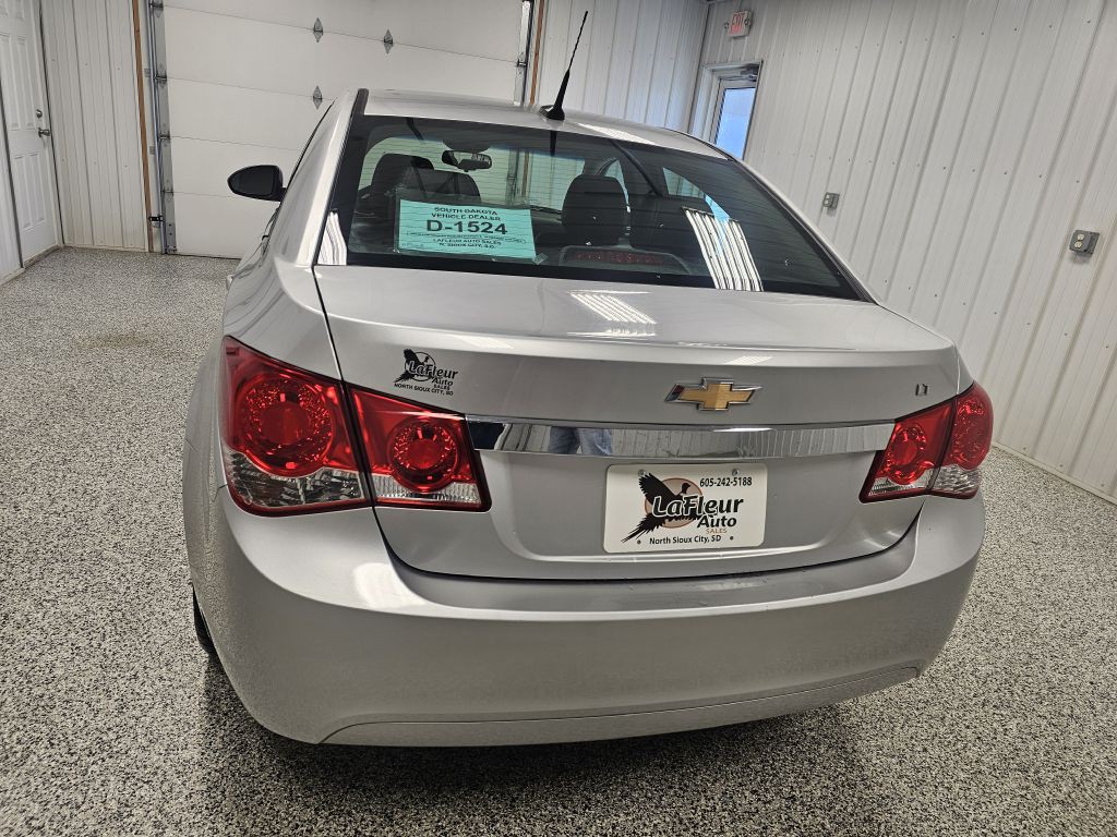 2014 Chevrolet Cruze Image 5
