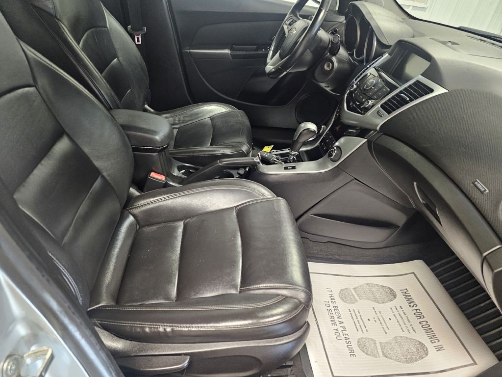 2014 Chevrolet Cruze Image 16