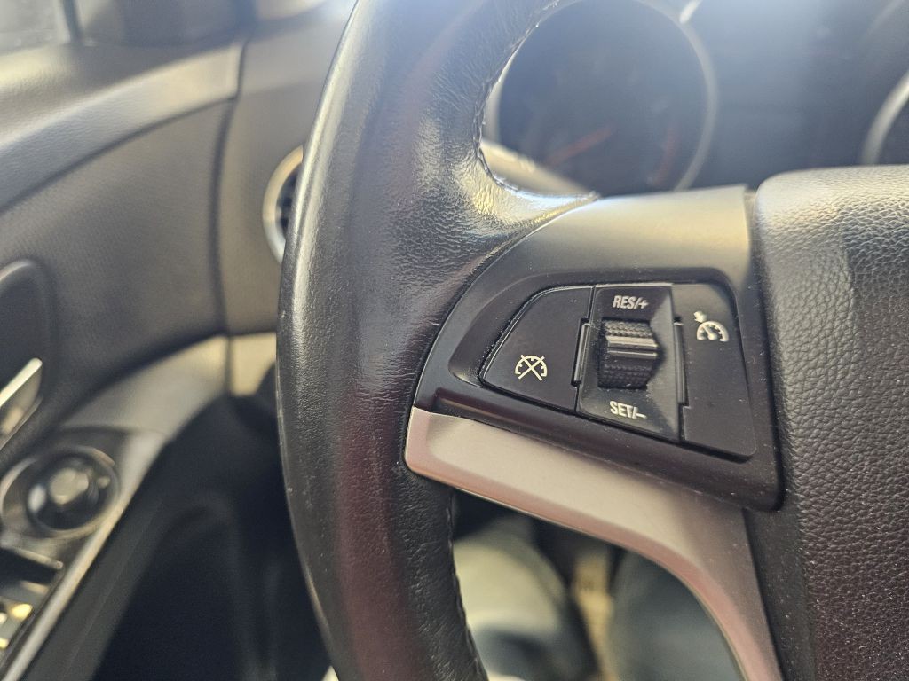 2014 Chevrolet Cruze Image 18