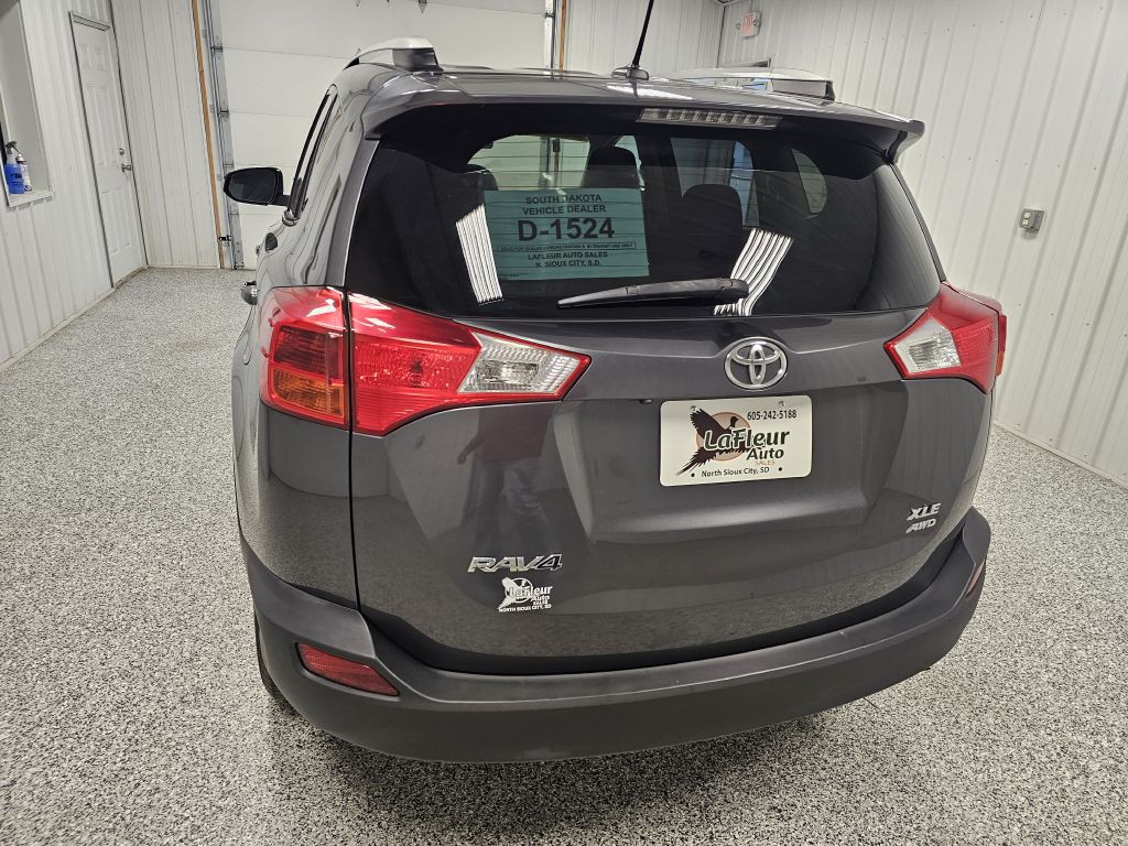 2015 Toyota Rav4 Image 5