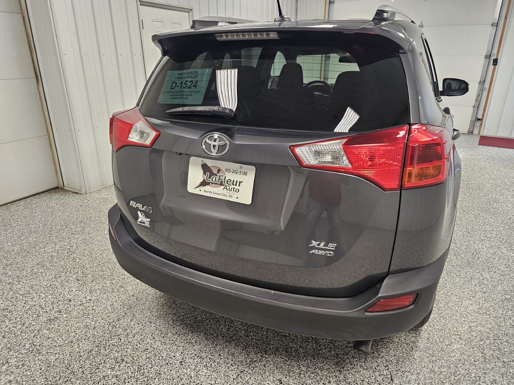 2015 Toyota Rav4 Image 6