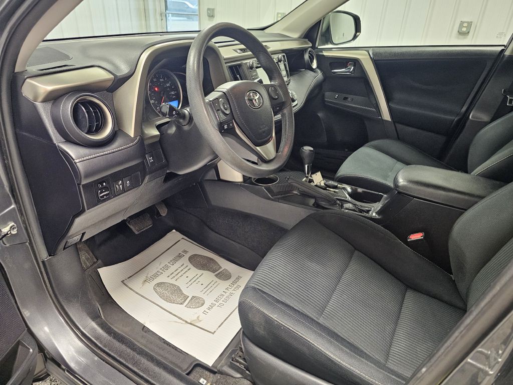 2015 Toyota Rav4 Image 10
