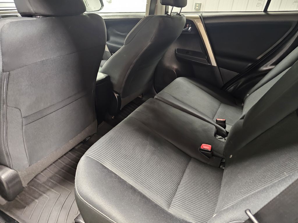 2015 Toyota Rav4 Image 12