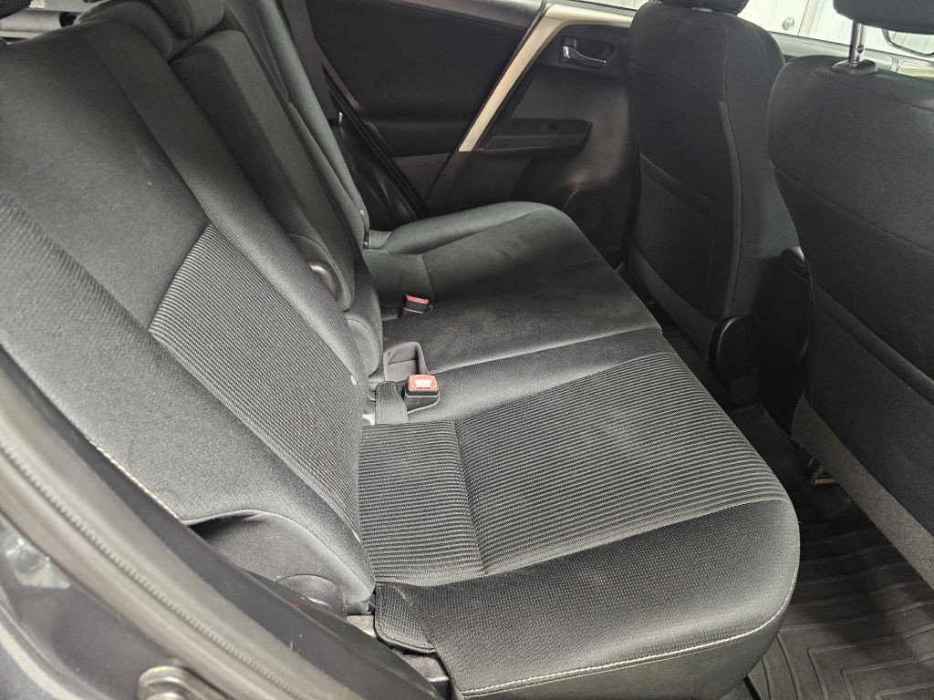 2015 Toyota Rav4 Image 15