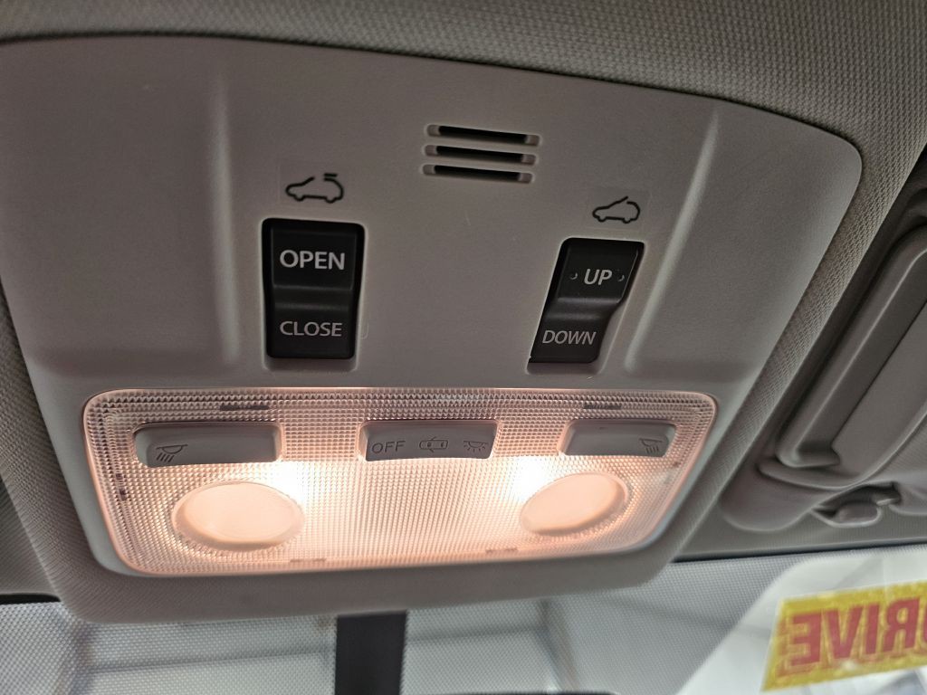 2015 Toyota Rav4 Image 21