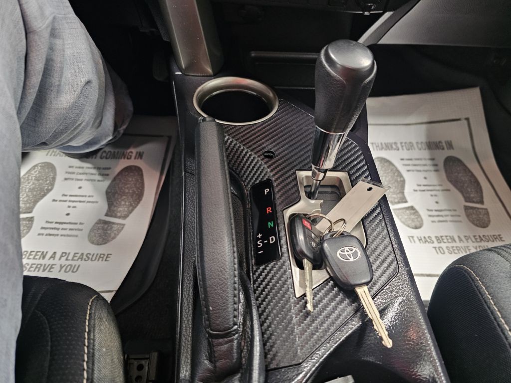 2015 Toyota Rav4 Image 22