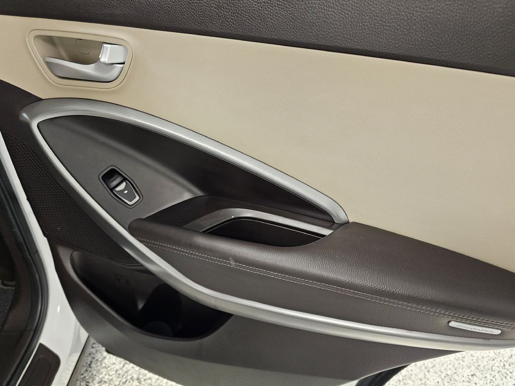 2016 Hyundai Santa Fe Sport Image 13