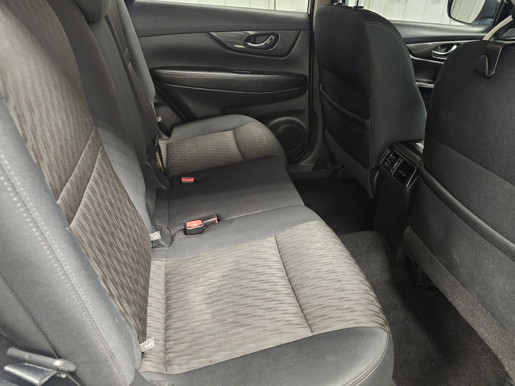 2017 Nissan Rogue Image 14