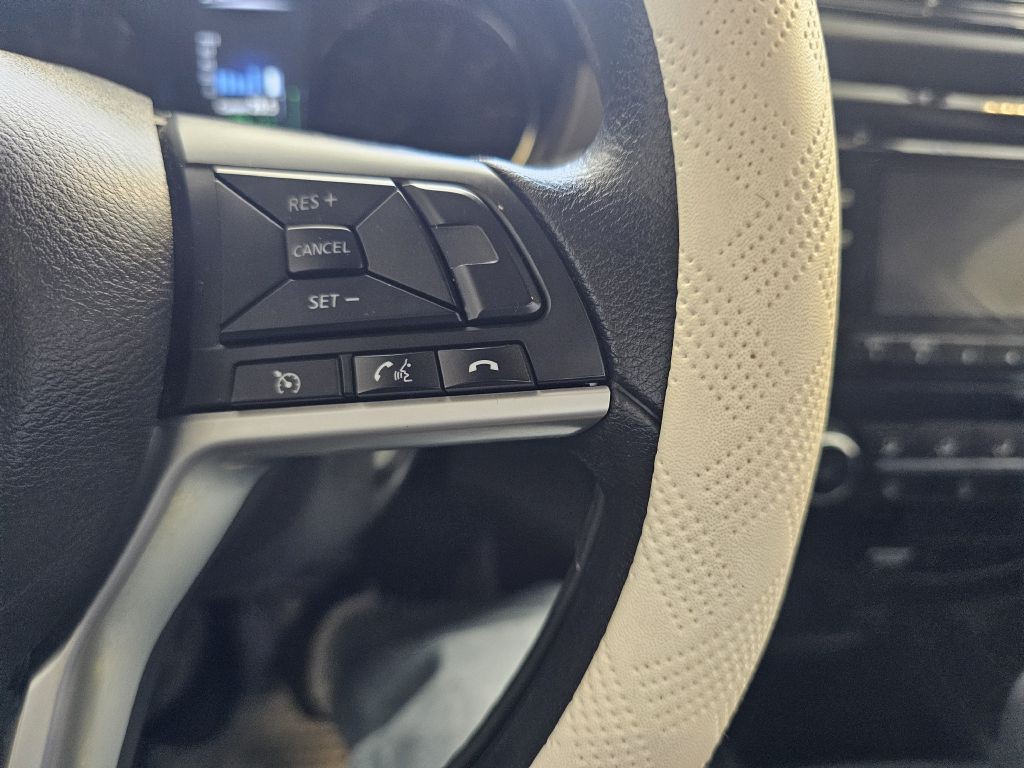 2017 Nissan Rogue Image 19