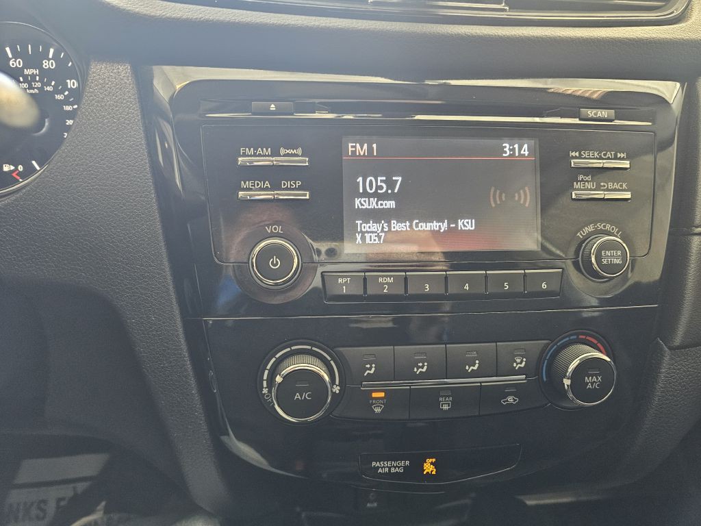 2017 Nissan Rogue Image 22