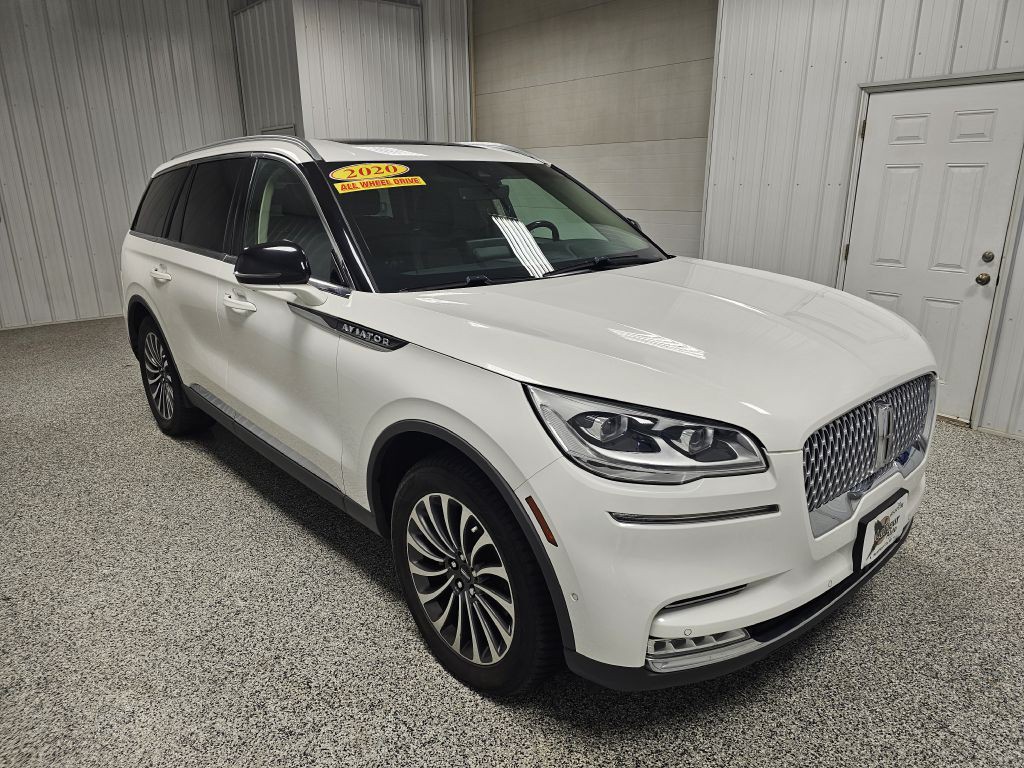 2020 Lincoln Aviator Image 2