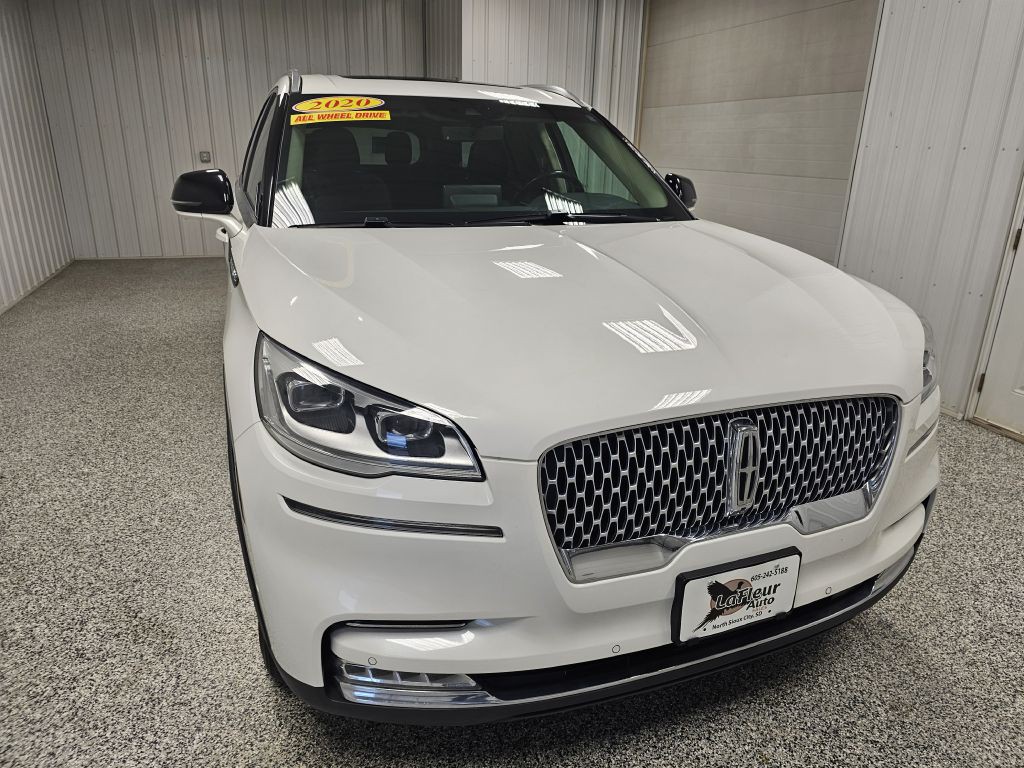 2020 Lincoln Aviator Image 3