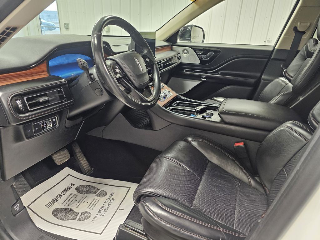 2020 Lincoln Aviator Image 11