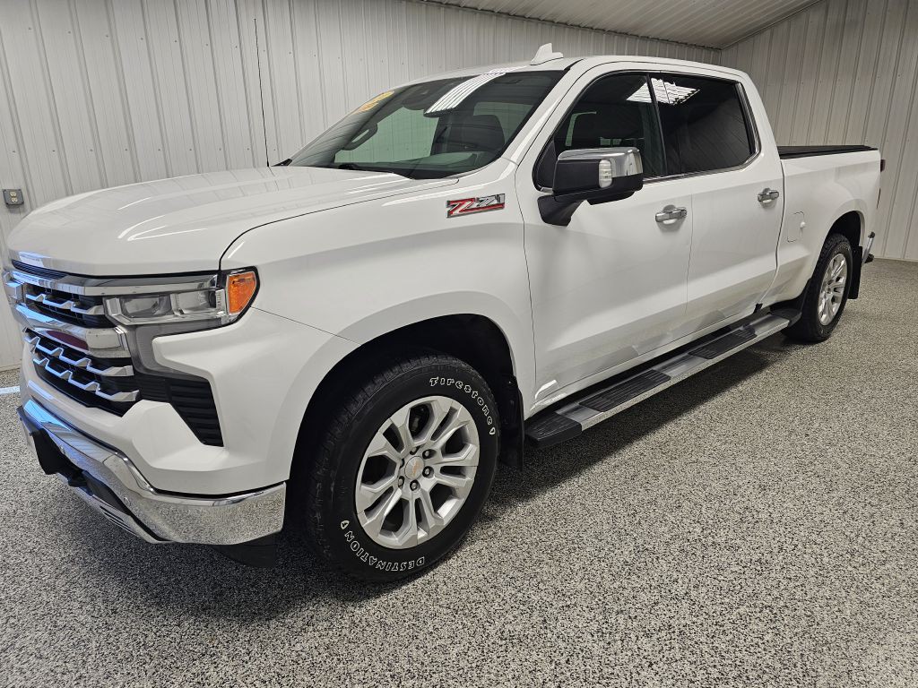 2024 Chevrolet Silverado 1500 Image 1