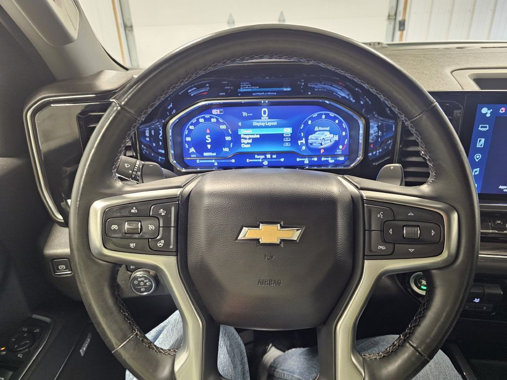 2024 Chevrolet Silverado 1500 Image 17