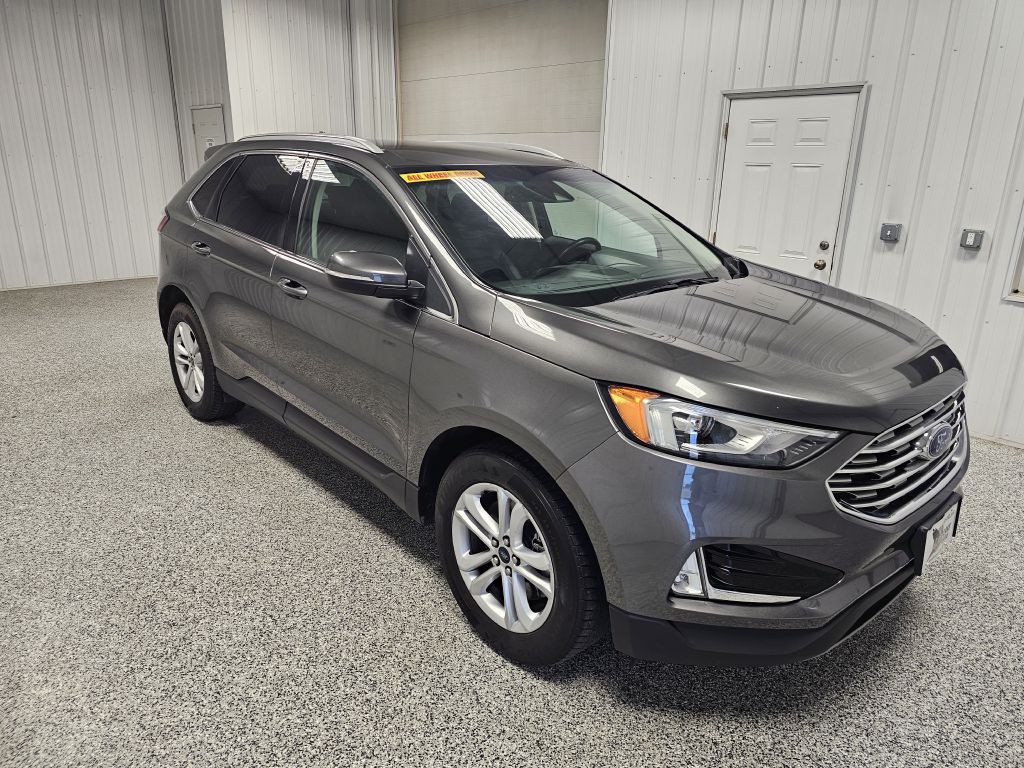 2019 Ford Edge Image 2