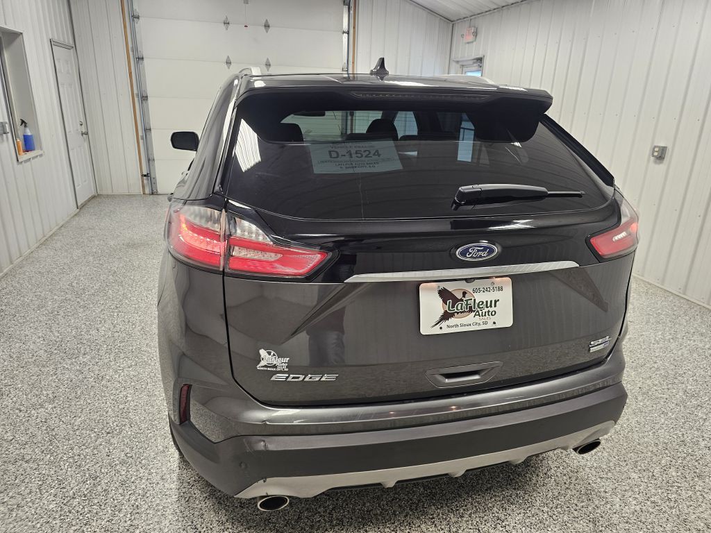 2019 Ford Edge Image 5