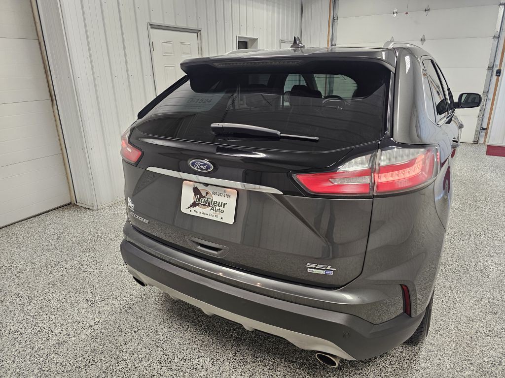 2019 Ford Edge Image 6