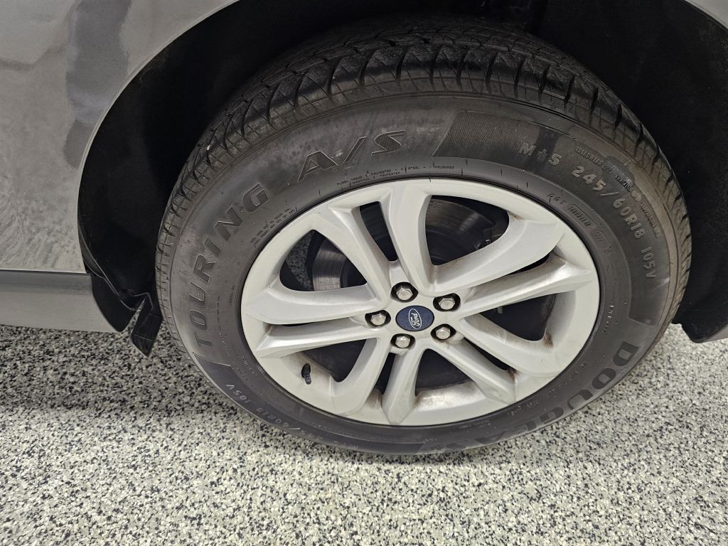 2019 Ford Edge Image 7