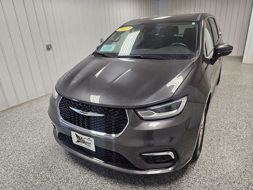 2023 Chrysler Pacifica Image 4