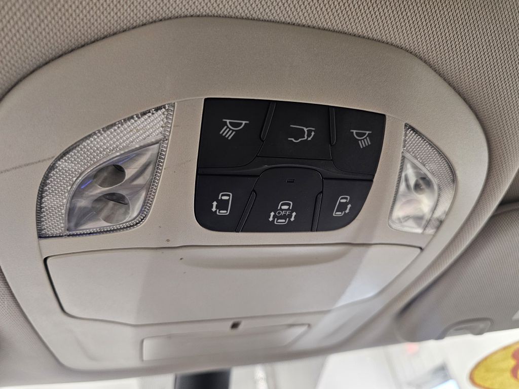 2023 Chrysler Pacifica Image 19
